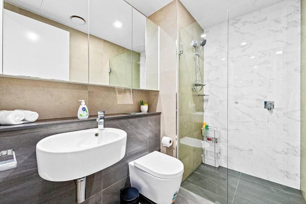 Four Bedroom Apartment With Facilities In Olympic Park سيدني المظهر الخارجي الصورة